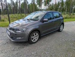 Grå Begagnad 2011 VW Polo Halvkombi | 56 000 kr (Marknadspris)