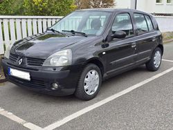 Begagnad 2005 Renault Clio II Halvkombi | 15 900 kr