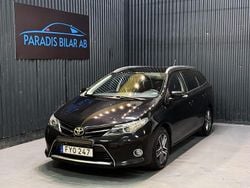 Svart Begagnad 2015 Toyota Auris Touring Sports Edition Kombi | 69 900 kr (Marknadspris)