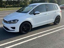Vit Begagnad 2015 VW Golf VII Halvkombi | 72 500 kr (Marknadspris)