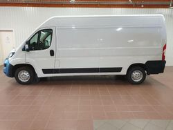 Vit Begagnad 2022 Peugeot Boxer Van | 289 000 kr (Marknadspris)