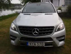 Silver Begagnad 2014 Mercedes ML350 SUV | 185 000 kr (Marknadspris)
