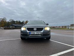 Grå Begagnad 2010 VW Passat Sportline Kombi | 37 000 kr