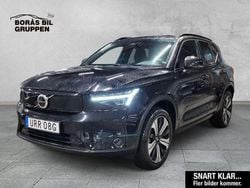 Svart Begagnad 2023 Volvo XC40 Plus SUV | 319 000 kr
