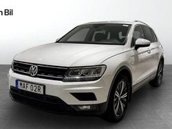 Vit (pure white) Begagnad 2019 VW Tiguan Comfortline SUV | 279 900 kr (Marknadspris)