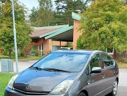 Grå Begagnad 2009 Toyota Prius Halvkombi | 69 900 kr (Marknadspris)