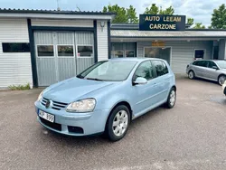Ljusblå (blå) Begagnad 2009 VW Golf Trendline Halvkombi | 19 900 kr (Superpris)