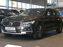 Grå (platinum grey metallic) Begagnad 2020 Volvo V90 CC Kombi | 269 000 kr (Marknadspris)