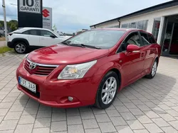 Mörkröd (röd) Begagnad 2010 Toyota Avensis Business Edition Kombi | 79 000 kr (Marknadspris)