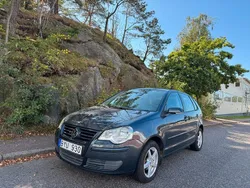 Mörkgrå (grå) Begagnad 2008 VW Polo Comfortline Halvkombi | 37 500 kr (Marknadspris)