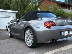 Grå Begagnad 2003 BMW Z4 Cab | 149 000 kr (Marknadspris)