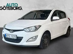 Vit Begagnad 2013 Hyundai i20 Premium Halvkombi | 49 900 kr (Marknadspris)