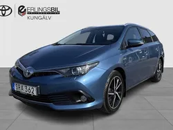 Blå Begagnad 2016 Toyota Auris Touring Sports Edition Kombi | 144 900 kr (Marknadspris)