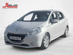 Vit Begagnad 2015 Peugeot 208 Halvkombi | 92 900 kr