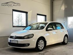 Vit Begagnad 2010 VW Golf VI Halvkombi | 59 990 kr (Marknadspris)