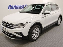 Vit Begagnad 2022 VW Tiguan Elegance SUV | 325 000 kr (Marknadspris)