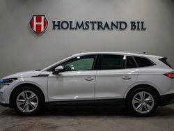 Vit Begagnad 2023 Skoda Enyaq iV SUV | 364 900 kr (Superpris)