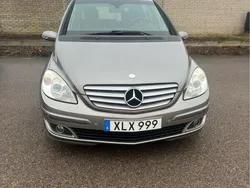 Grå Begagnad 2006 Mercedes B200 Minibuss | 48 000 kr (Dyr)