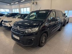 Svart Begagnad 2024 Citroën Berlingo Business Class Minibuss | 285 000 kr (Marknadspris)