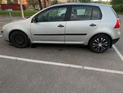 Silver Begagnad 2007 VW Golf V Trendline Halvkombi | 22 500 kr (Bra pris)