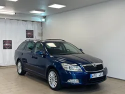 Mörkblå (blå) Begagnad 2011 Skoda Octavia Elegance Kombi | 89 900 kr (Marknadspris)