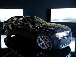 Svart Begagnad 2013 Chrysler 300 Sedan | 99 900 kr