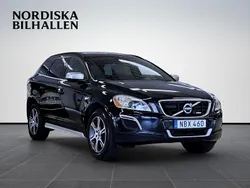 Svart Begagnad 2012 Volvo XC60 R-Design SUV | 119 795 kr (Marknadspris)