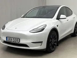Vit Begagnad 2024 Tesla Model Y SUV | 400 000 kr