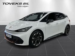 Vit Begagnad 2025 Cupra Born e-Boost Halvkombi | 329 900 kr (Marknadspris)