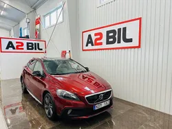 Röd Begagnad 2012 Volvo V40 CC Summum Kombi | 144 900 kr (Lite dyr)