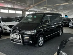 Svart Begagnad 2013 VW Multivan Highline Minibuss | 349 900 kr
