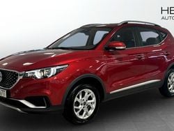 Röd (red) Begagnad 2020 MG ZS Sedan | 195 000 kr