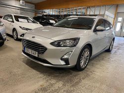 Grå Begagnad 2019 Ford Focus ST-Line Kombi | 174 000 kr (Marknadspris)
