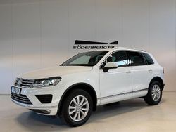 Vit Begagnad 2016 VW Touareg SUV | 199 900 kr (Marknadspris)