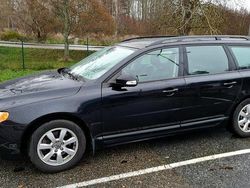Svart Begagnad 2009 Volvo V70 Momentum Kombi | 37 000 kr (Superpris)