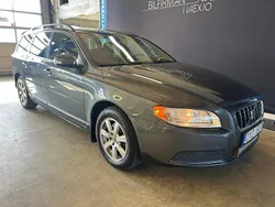 Grå Begagnad 2008 Volvo V70 Kombi | 49 900 kr (Marknadspris)