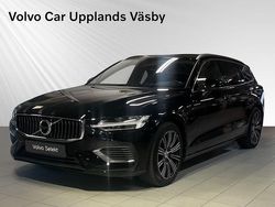 Svart Begagnad 2022 Volvo V60 Kombi | 364 900 kr (Marknadspris)