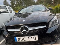 Svart Begagnad 2016 Mercedes CLA200 Shooting Brake Kombi | 150 000 kr (Marknadspris)