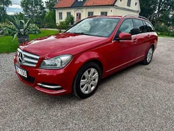 Ljusröd Begagnad 2013 Mercedes C200 Avantgarde Kombi | 99 999 kr (Bra pris)