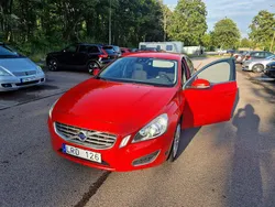 Röd Begagnad 2011 Volvo S60 Momentum Sedan | 85 000 kr (Marknadspris)