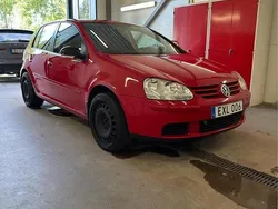 Röd Begagnad 2008 VW Golf VI Trendline Halvkombi | 40 000 kr (Marknadspris)