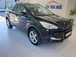 Svart Begagnad 2014 Ford Kuga SUV | 119 900 kr (Marknadspris)