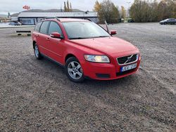 Röd Begagnad 2009 Volvo V50 Kinetic Kombi | 55 000 kr (Marknadspris)