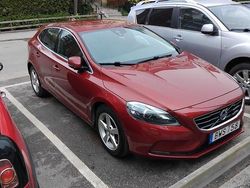 Röd Begagnad 2015 Volvo V40 Kombi | 95 000 kr (Bra pris)