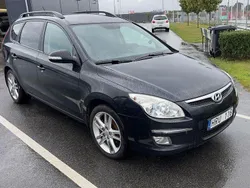 Svart Begagnad 2009 Hyundai i30 Kombi | 26 890 kr (Marknadspris)