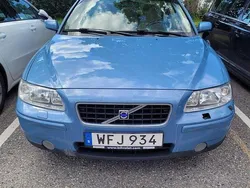 Blå Begagnad 2005 Volvo S60 Kinetic Sedan | 12 500 kr (Bra pris)