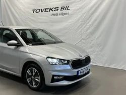 Silver (brilliant silver metallic) Begagnad 2022 Skoda Fabia Style Halvkombi | 199 900 kr (Bra pris)