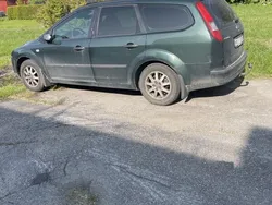 Grön Begagnad 2005 Ford Focus Kombi | 7 000 kr (Bra pris)