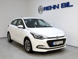 Vit Begagnad 2015 Hyundai i20 Halvkombi | 74 000 kr (Marknadspris)