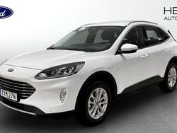 Vit (white) Begagnad 2022 Ford Kuga Titanium SUV | 259 900 kr (Marknadspris)